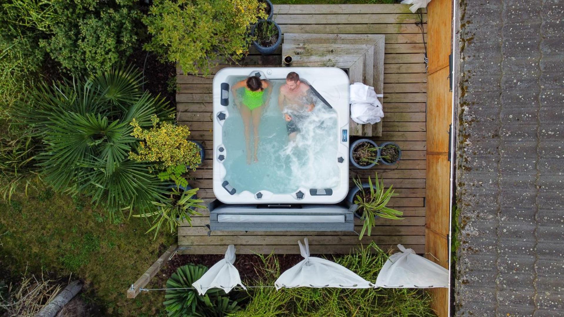 Kaebane 85, Lodge Avec Spa Au Bord De L'Eau Prouilly Exteriör bild